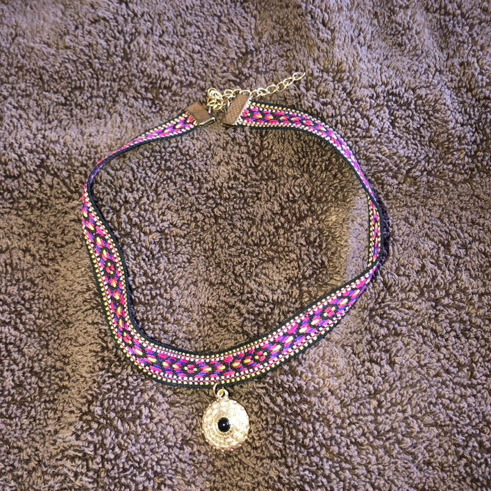 Woman’s chocker necklace